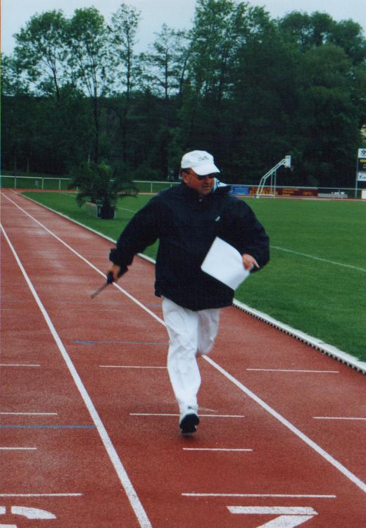 2004/10000/S28.jpg