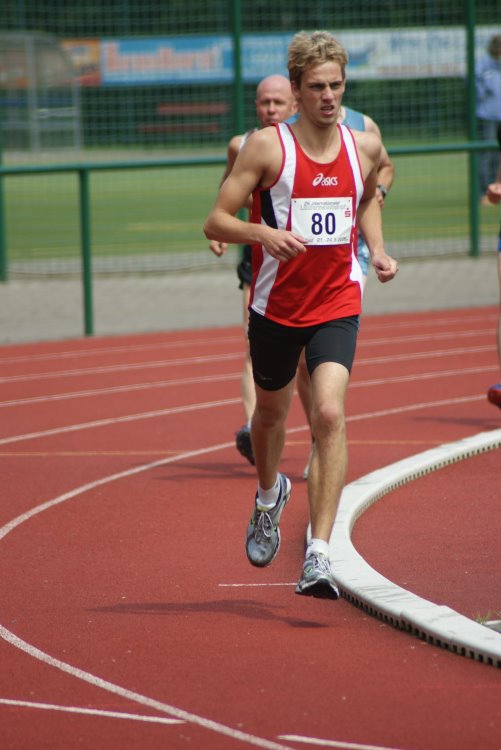 2009/133000mM/12W2873.jpg