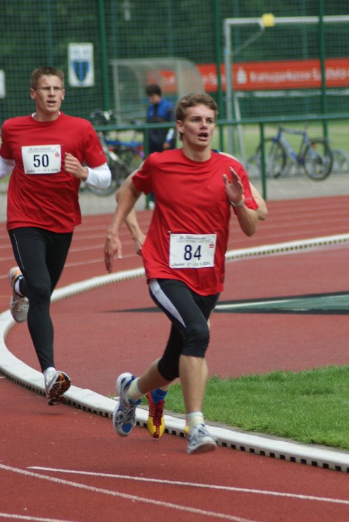 2009/133000mM/13W2885.jpg