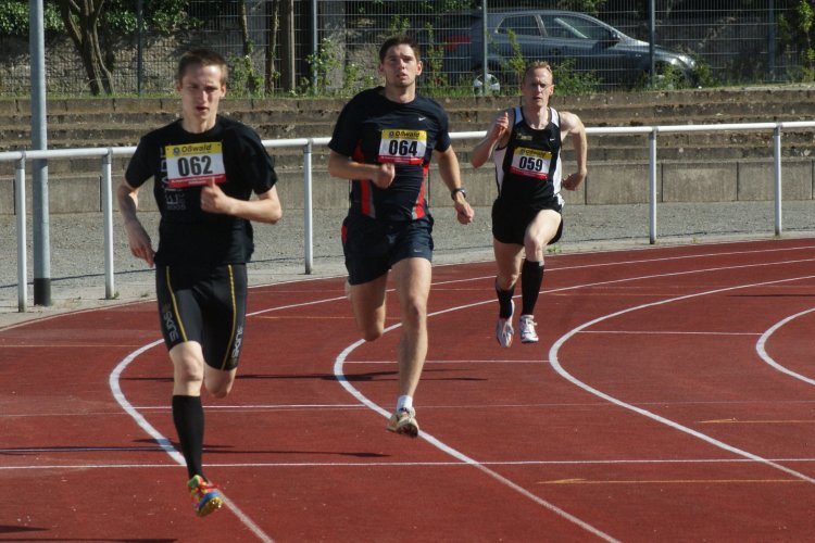 2011/400/007_U6217.jpg
