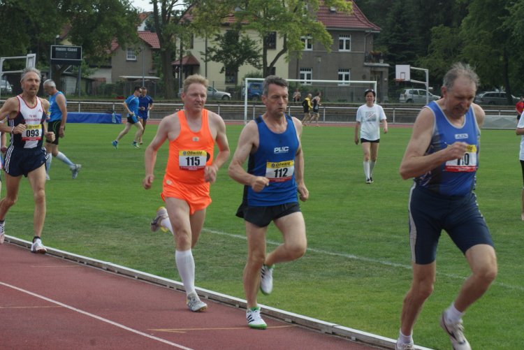 2011/800/053_W6615.jpg